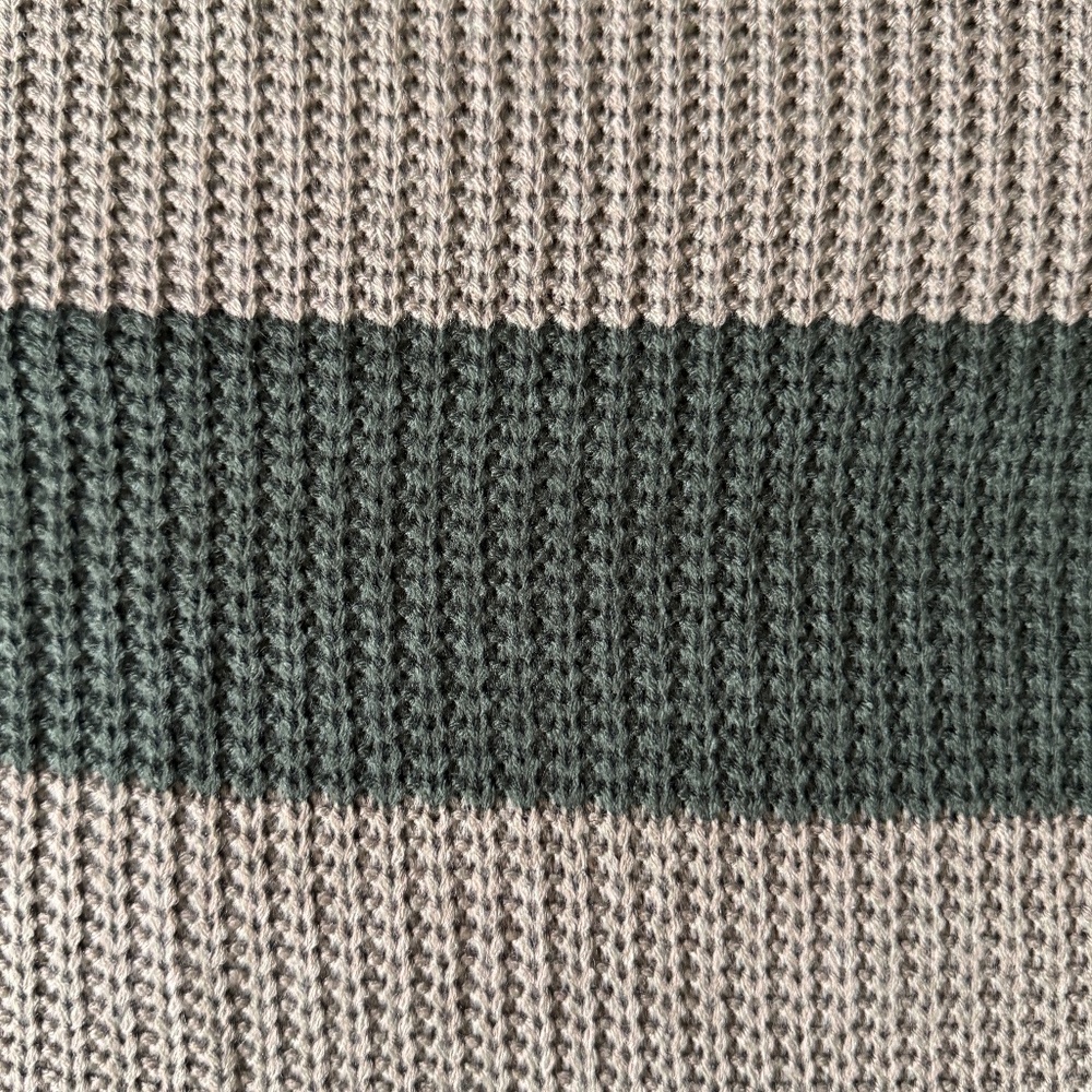 SHADES OF GREEN COLOR BLOCK KNIT SWEATER - Picture 7 of 8